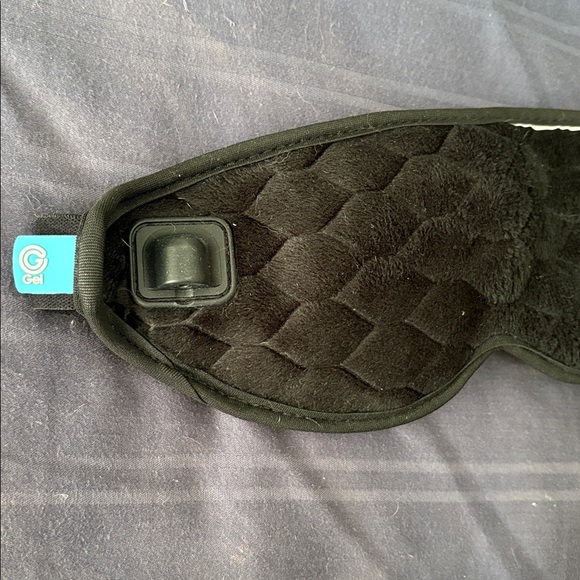 HoMedics Hot and Cold Gel Eye Mask - Picture 3 of 6